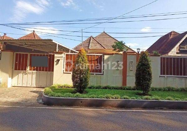 Rumah Bagus Semi Furnished SHM di Merbabu, Malang 1