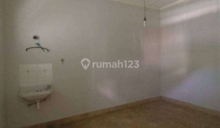 Rumah 1 Lantai Area Boulevard Ijen Kota Malang Luas Strategis 2