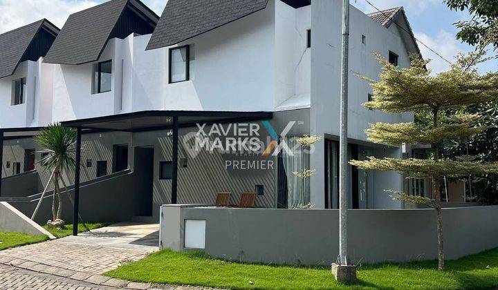 Rumah Hook Arya Arsitek Ternama Di Private Cluster Araya Malang 1