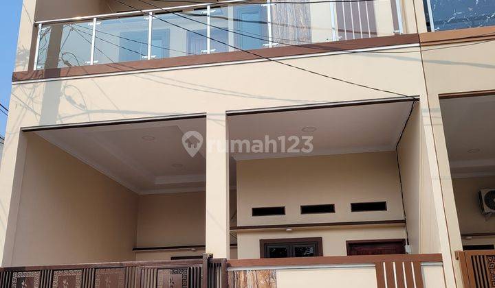 Rumah Minimalis Modern Baru di Poris Indah, Tangerang 1