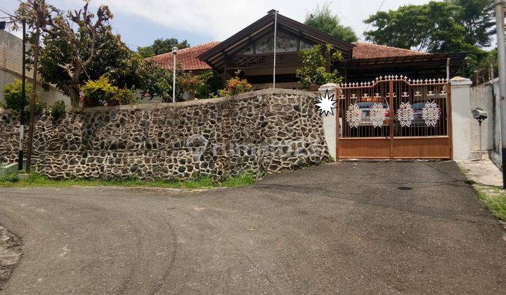 Jual rumah Semarang Gajahmungkur Candi bak Villa tengah kota 2