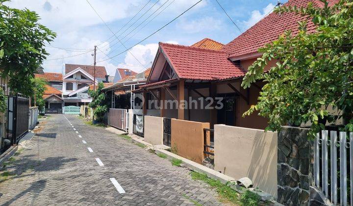 Dijual Rumah Tengah Kota Jln Taman Mahesa Mukti Pedurungan Semarang 2