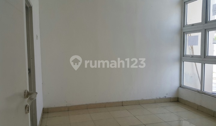 Rumah Di Perumahan Baru Yang Sudah Ramai Dekat Ke Bandara

 2