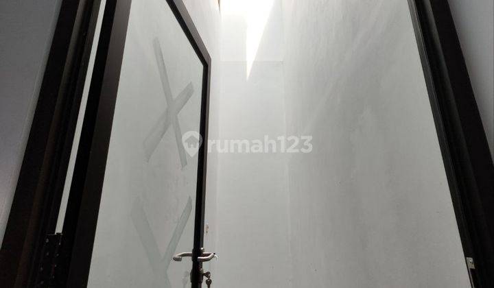 Rumah 2 Lantai Di Cimanggis Sukatani Gas Alam, 5 Menit Ke Tol CibubuR 2