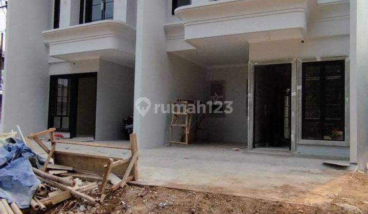 Rumah 2 Lantai Desain Cantik Promo All In Dekat Stasiun Depok 2