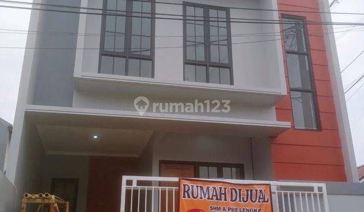 Rumah 2 Lantai 4 KT Siap huni dalam Komplek Mampang indah  1