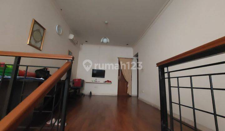 Rumah Di Sewakan 2 Lantai Dlm Townhouse Di Pejaten 2