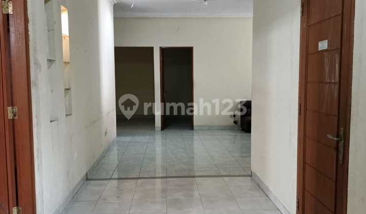 Modern 2-Story House in Antapani Bandung Modern 2-Story House in Antapani Bandung