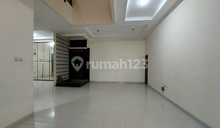 Rumah Nyaman Minimalis 2 Lantai di Turangga Bandung Rumah Nyaman Minimalis 2 Lantai di Turangga Bandung
