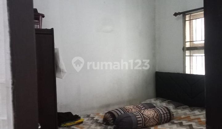 Rumah Nyaman Minimalis di Perumahan Adipura 2