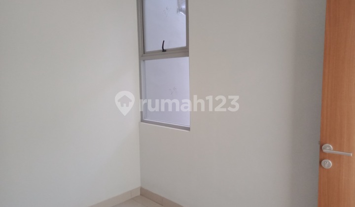 Rumah Masih Baru dan Sudah Renovasi di Istana Regency Jatinangor 2