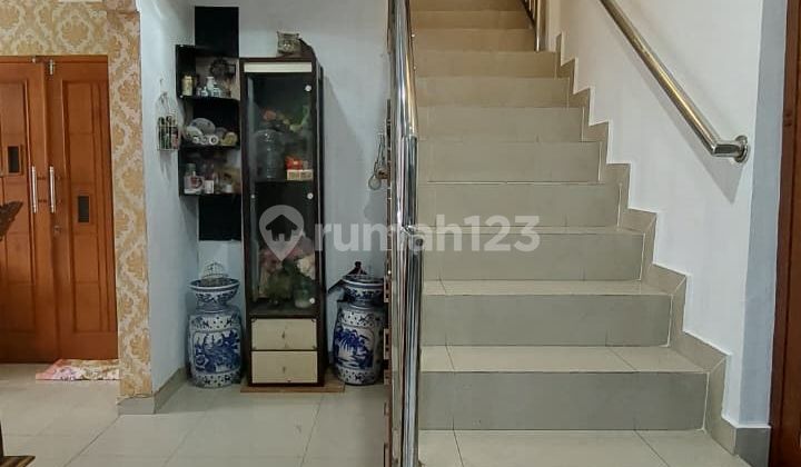 Comfortable Modern Homely House Location in Turangga