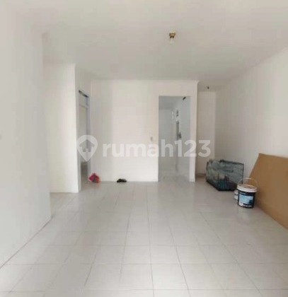 Minimalist Comfortable House in Taman Cibaduyut Indah Minimalist Comfortable House in Taman Cibaduyut Indah