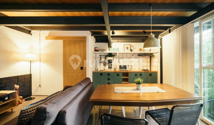 Comfortable Minimalist Cool Fully Furnished House in Dago Giri