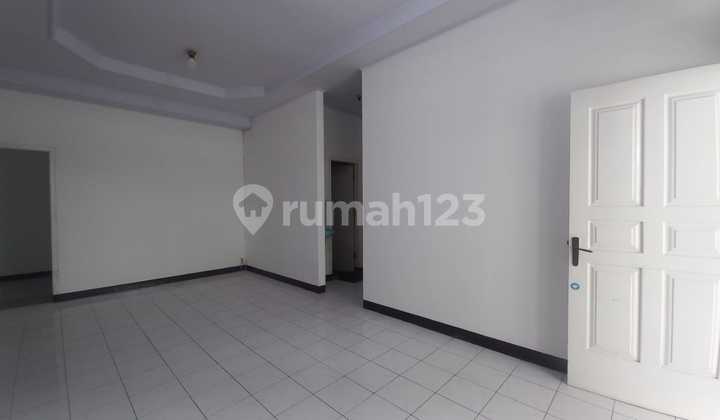 Modern 2-Story House in Taman Cibaduyut Indah