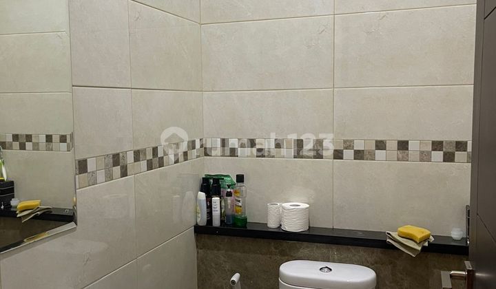 Semi-Furnished Modern Minimalist House in Singgasana 2