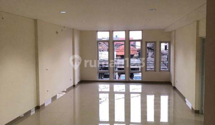 Ruko Siap Pakai Lokasi Strategis di Moch Toha