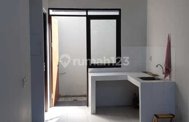 Comfortable Minimalist House in Gateway Pasteur Residence