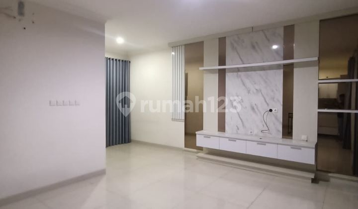 Modern Minimalist Comfortable House in Podomoro Park Buah Batu