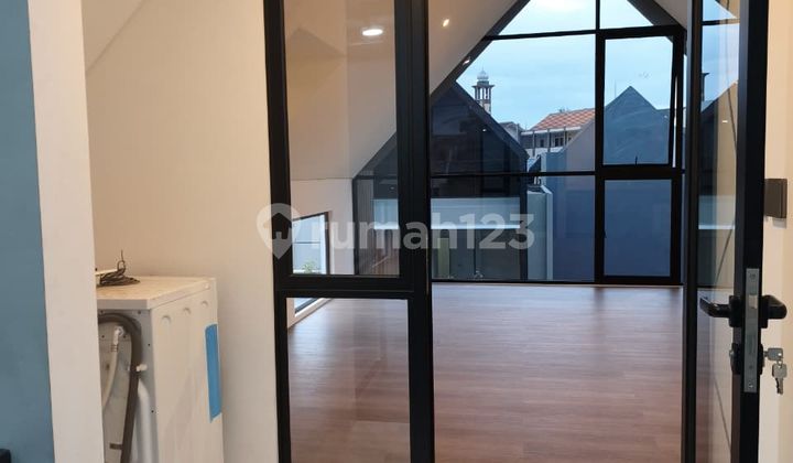 Ruma Nyaman Minimalis di Riverside Setra Duta 2