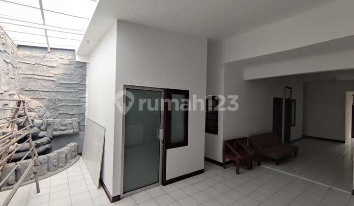Comfortable Minimalist House on Bahaa Permai Street Comfortable Minimalist House on Bahaa Permai Street