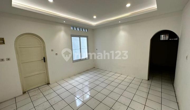 Rumah Minimalis Modern di Jalan Mahmud Pasteur Pajajaran 1