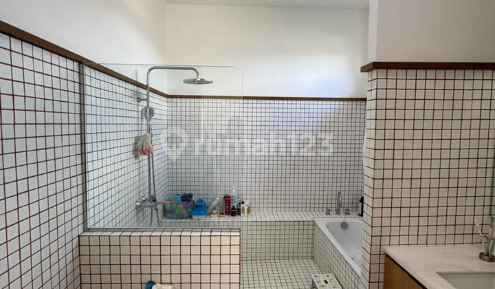 Rumah Cantik dan Nyaman di Daerah Turangga 2