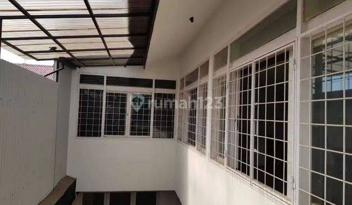 Rumah Bisa Untuk Kantor di Sayap Turangga 2