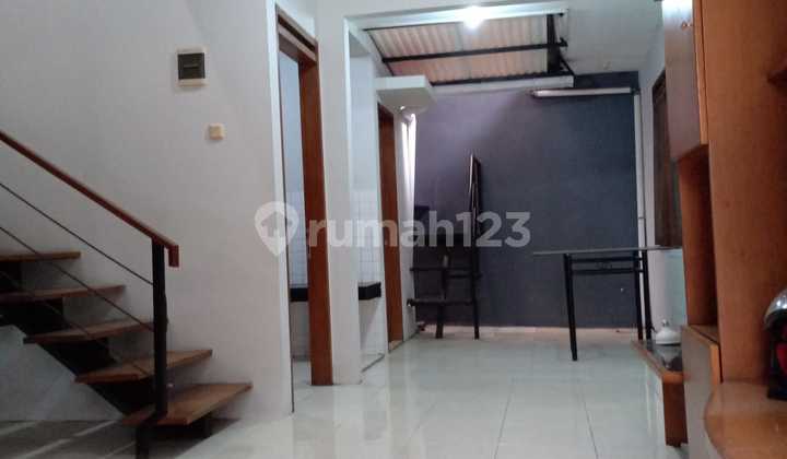 Rumah Nyaman Minimalis di Sayap Pajajaran Rumah Nyaman Minimalis di Sayap Pajajaran