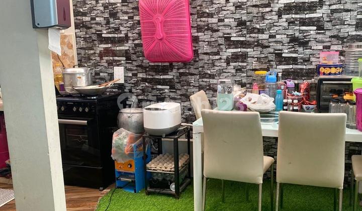 Rumah Cantik Luas di Komplek Padasuka Park 2