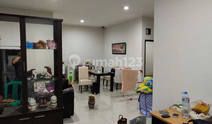 Rumah Minimalis Modern di Taman Kopo Katapang