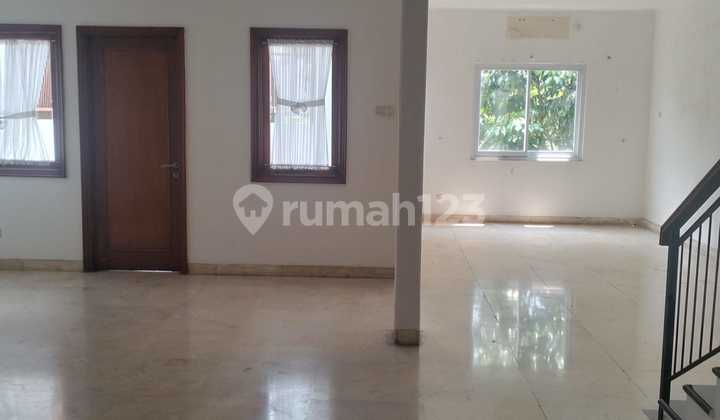 3-Story Shop House in a Strategic and Bustling Location at Mekar Wangi 2