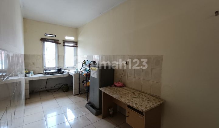 Active Kosan on Jatinagor Caringin Street, Strategic 2