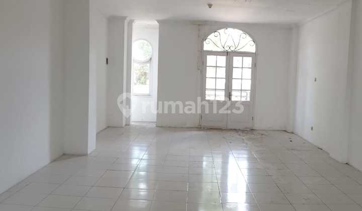 Ruko Lokasi Strategis di Cihampelas Mainroad