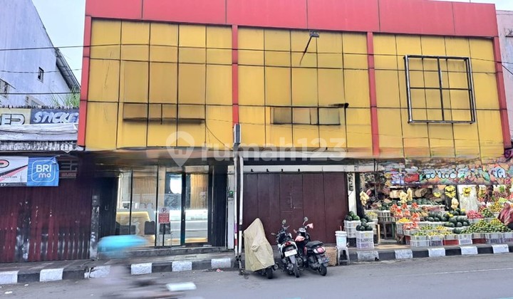 For Sale Ready-to-Use Shophouse in a Strategic Location in Magelang City Business Area For Sale Ready-to-Use Shophouse in a Strategic Location in Magelang City Business Area