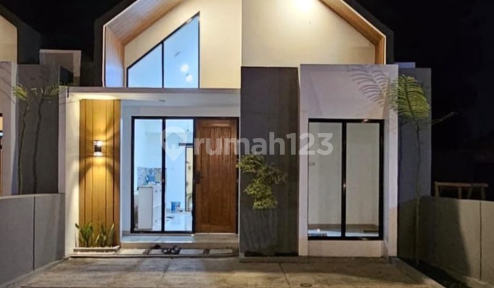 Rumah Modern Suasana Asri Dekat Kampus Ngaglik Sleman Rumah Modern Suasana Asri Dekat Kampus Ngaglik Sleman