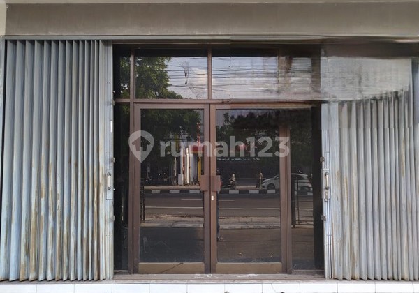 Shop House for Rent - Super Strategic Location on Solo-Yogya Road 2