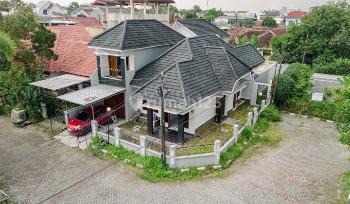 Rumah Hook Dalam Perumahan Maguwoharjo Sleman 1