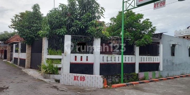 Hunian Nyaman di Baturetno Banguntapan - Cocok untuk Keluarga Hunian Nyaman di Baturetno Banguntapan - Cocok untuk Keluarga