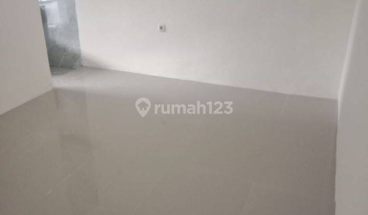 Rumah 2.5 Lantai Full Renov Siap Huni Di Gading Serpong Free Ac 2