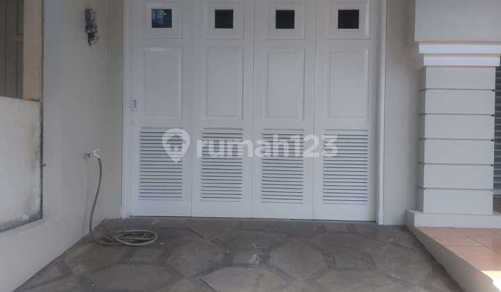 House for Quick Sale in Legenda Wisata, Negotiable 2