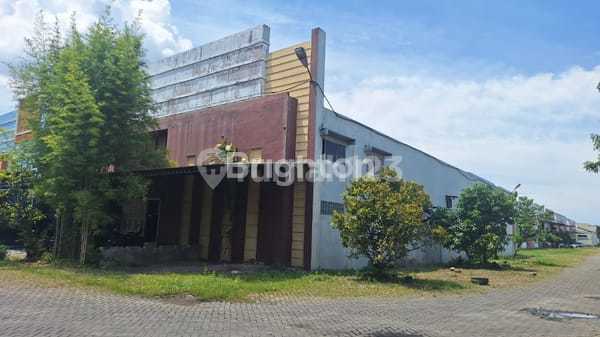 Warehouse in the Kim 3 Medan Warehouse Complex