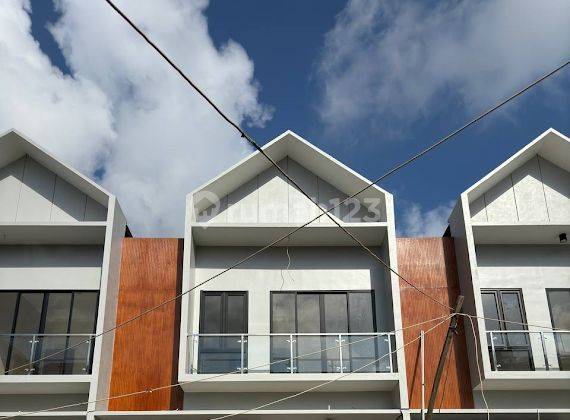 rumah 2 lantai modern di peguyangan denpasar utara 2