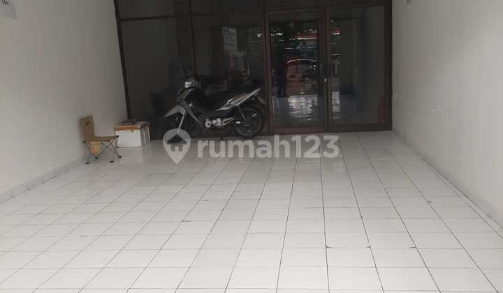 2.5-Story Shop House Ready for Occupancy Near University Area Maguwoharjo Yogyakarta 2