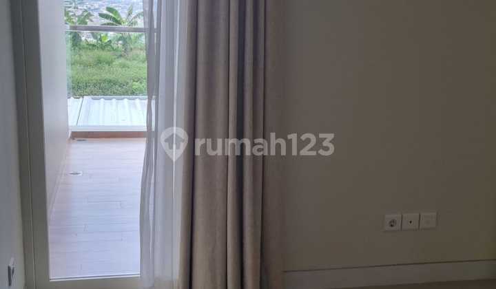 Disewakan Rumah Cantik 2 Lantai Semi Furnished Citragrand Semarang 6608 2