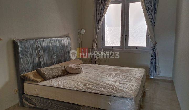 Disewakan rumah cantik 2 lantai candi golf Semarang 6982 2