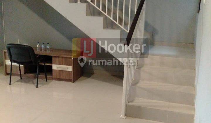 Disewakan rumah cantik 2 lantai siap pakai Tembalang Semarang 7575 3
