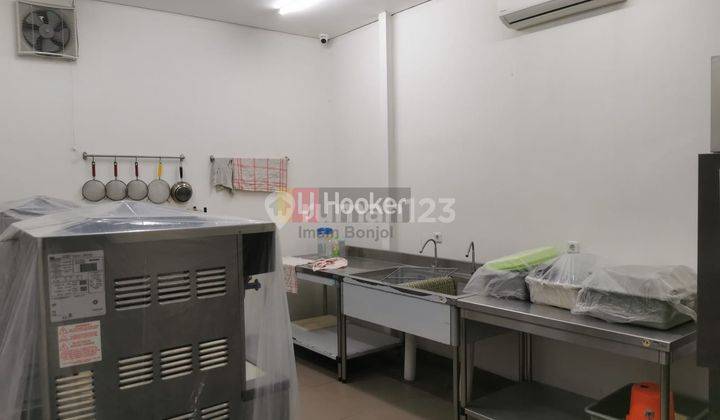 Disewakan rumah cantik 2 lantai siap huni tengah kota Semarang 7811 7