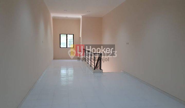 Disewakan ruko strategis 2 lantai Banyumanik Semarang 7810 1