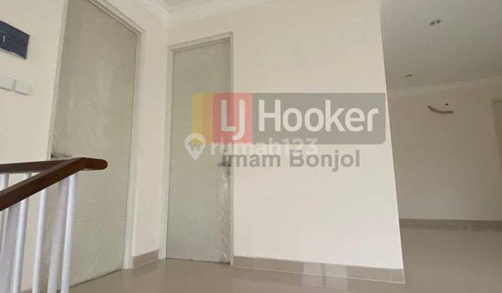 Dijual rumah siap pakai 2 lantai BSB Semarang 7934 2